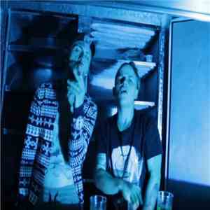 Cojo Crazy - Es Una Diabla download mp3
